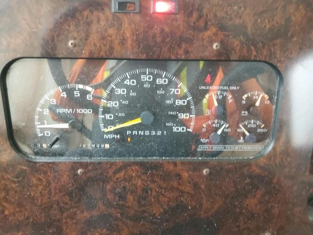 2002 Workhorse Custom Chassis Motorhome Chassis W22