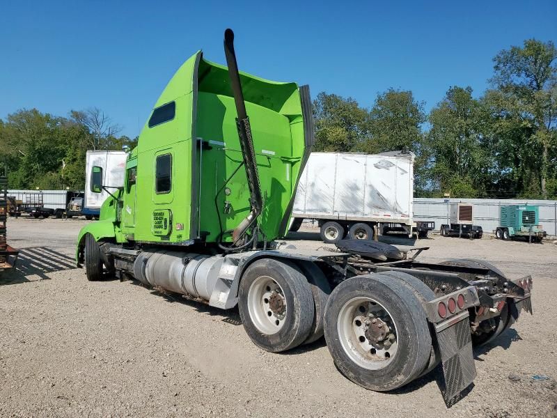 2014 Kenworth T660 Semi Truck