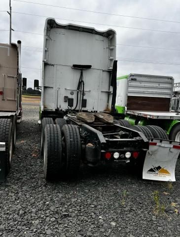 2014 KW 2014 Kenworth Construction T680