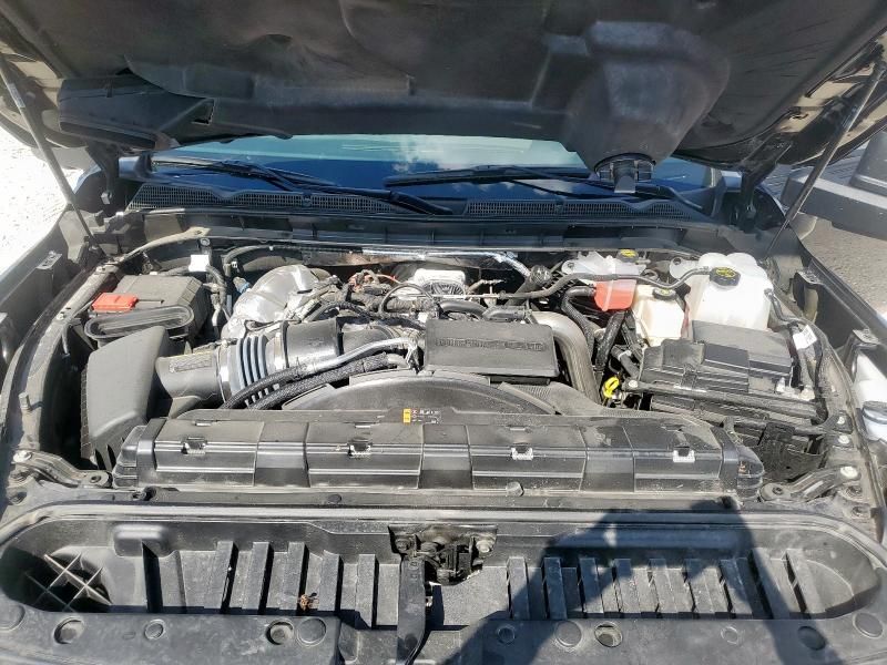 2025 GMC Sierra K2500 AT4