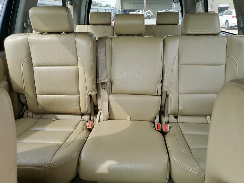 2011 Nissan Armada SV