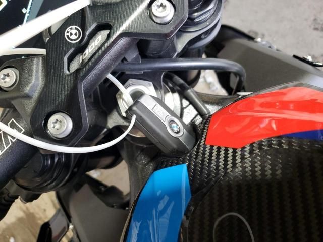 2024 BMW M 1000 R