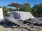 2014 Apex Qwest LS 816-Boat