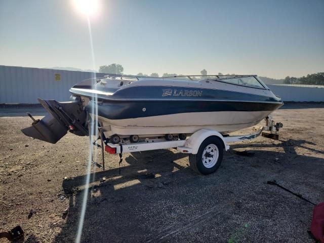 1998 Larson Boat