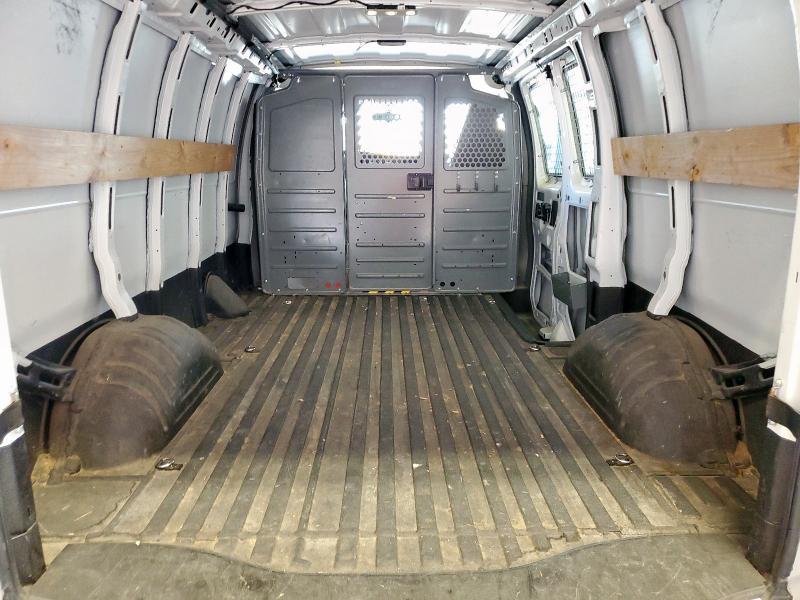 2017 Chevrolet Express G2500
