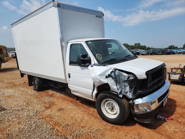 2025 Ford Econoline E350 Super Duty Cutaway Van