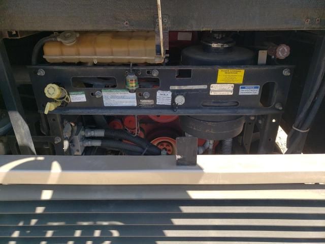 2009 Coachmen 2009 Freightliner Chassis XC-Camper