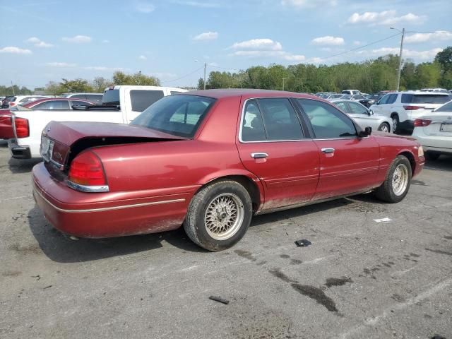2001 Ford Crown Victoria