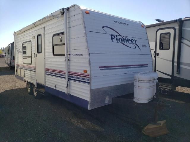 2005 Fleetwood Pioneer