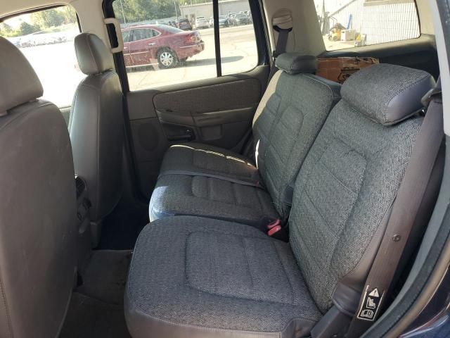 2002 Ford Explorer XLS