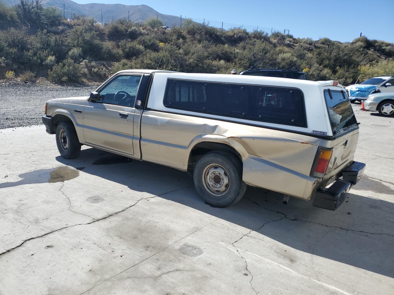 1987 Mazda B2000 Long bed