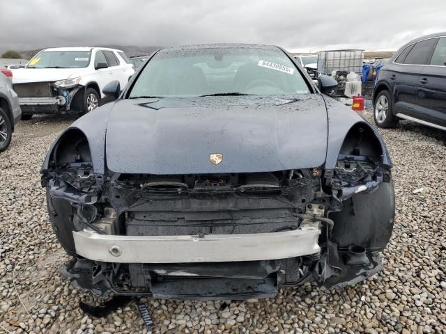 2012 Porsche Panamera 2