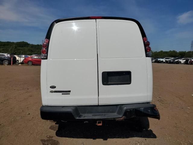 2016 Chevrolet Express G2500