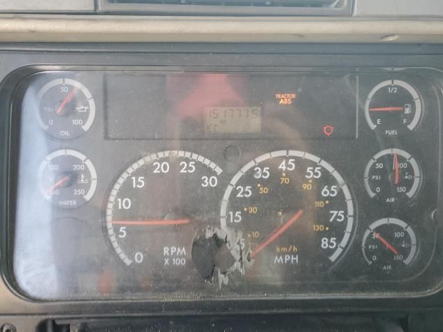 2007 Freightliner Conventional Columbia