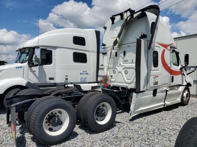 2025 Freightliner Cascadia 126 Semi Truck