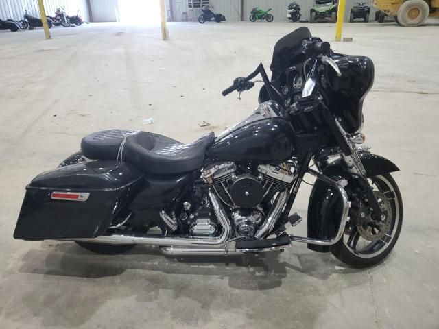 2011 Harley-Davidson Flhx