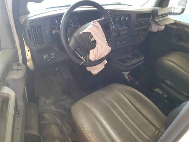 2020 Chevrolet Express G2500