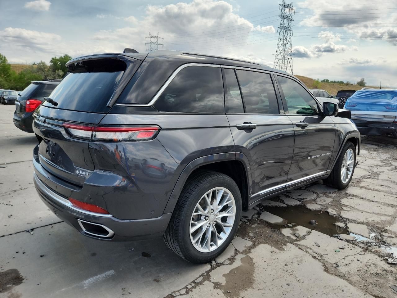 2023 Jeep Grand Cherokee Summit