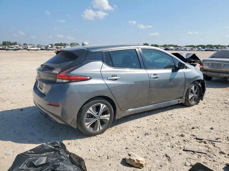2022 Nissan Leaf SV