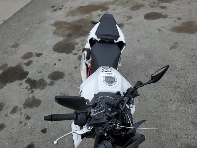 2025 Honda CB750 A