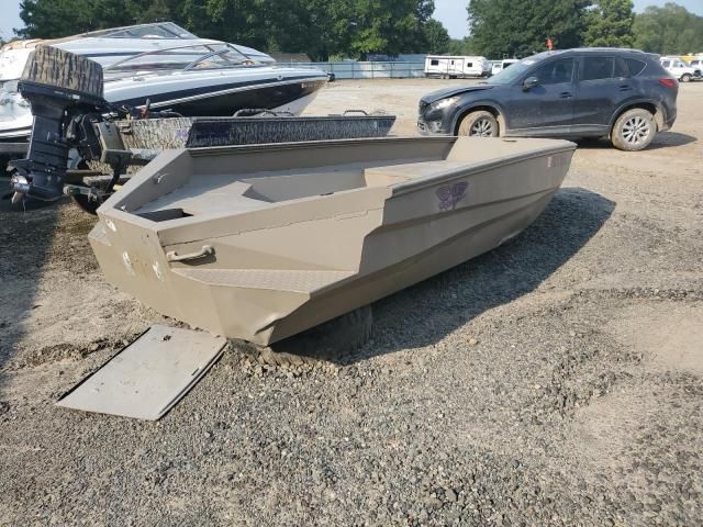 2023 Edgewater Boat-Boat