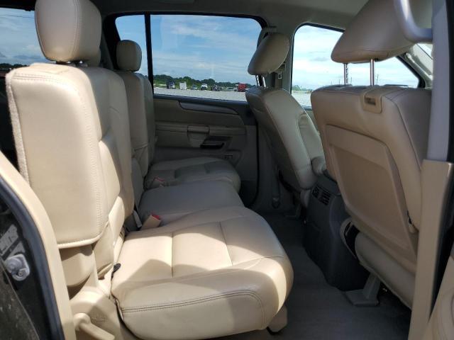 2011 Nissan Armada sv