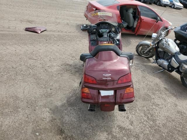 2005 Honda GL1800