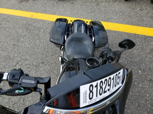 2016 Harley-Davidson Flhxse CVO Street Glide