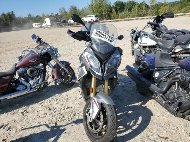 2016 BMW S 1000 XR