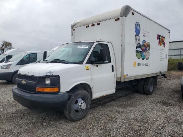 2004 Chev Express Commercial C