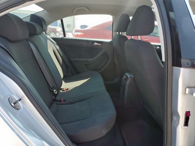2015 Volkswagen Jetta Base