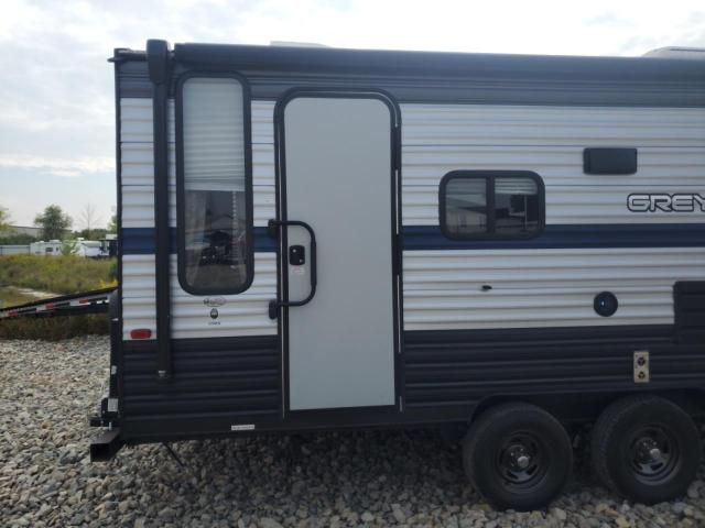 2019 Cherokee Grey Wolf-Camper