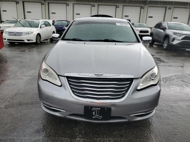 2013 Chrysler 200 Limited