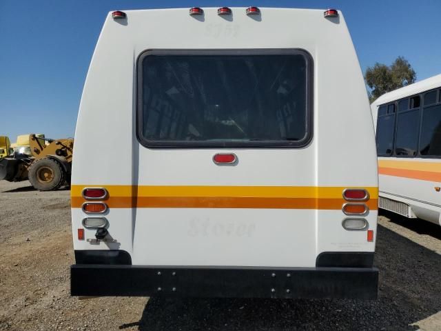 2008 Ford Econoline E450 Super Duty Cutaway Van