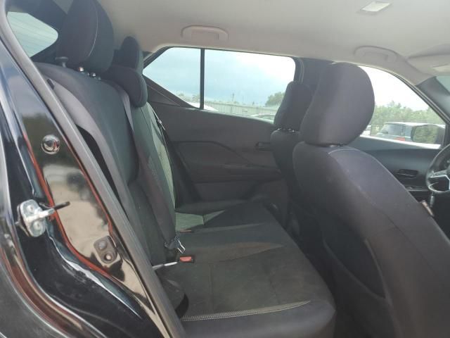 2018 Nissan Kicks S