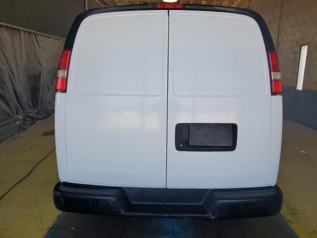 2015 Chevrolet Express G2500