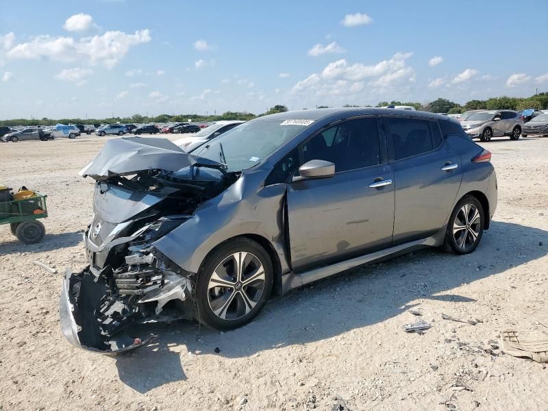2022 Nissan Leaf SV