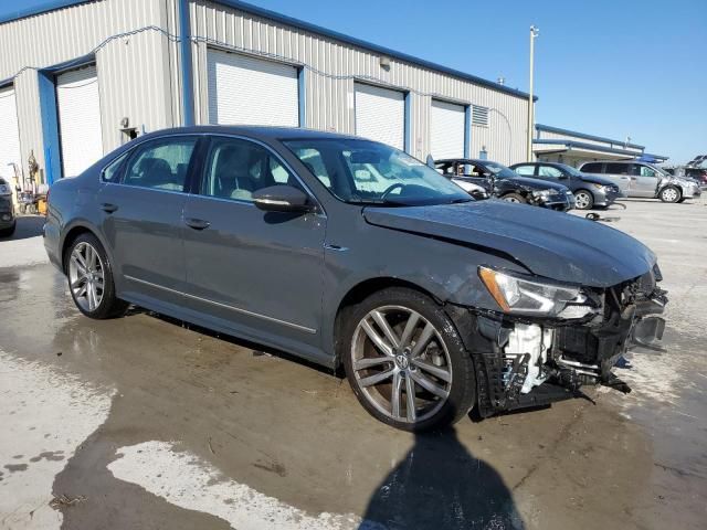 2017 Volkswagen Passat R-Line