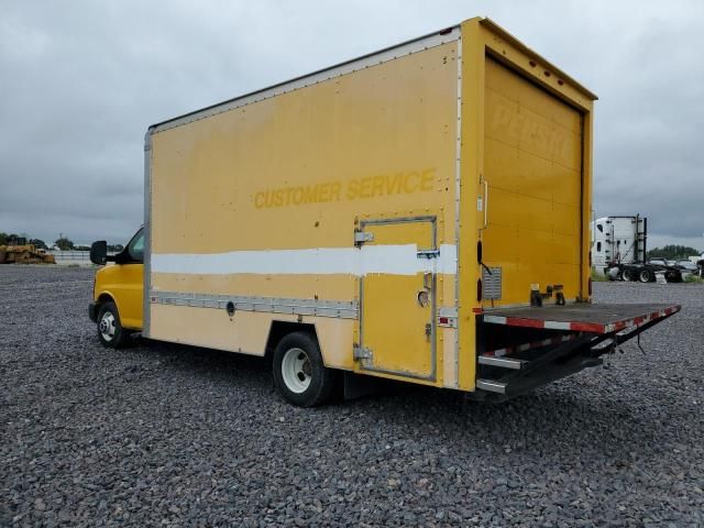 2011 GMC Savana Cutaway G3500