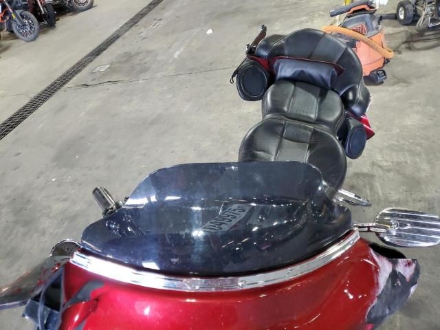 2009 Harley-Davidson FLHTCUSE4