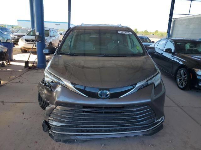 2021 Toyota Sienna Limited