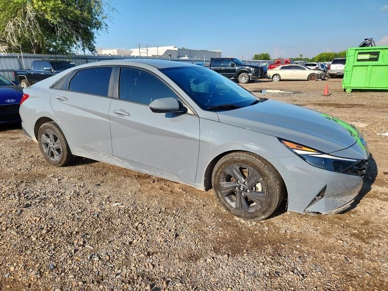 2022 Hyundai Elantra SEL