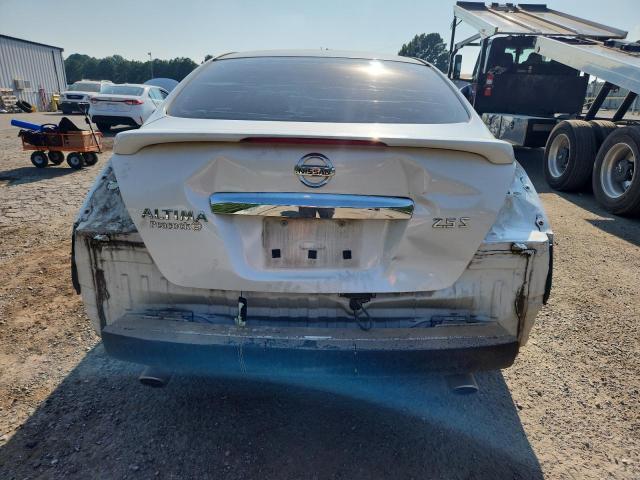 2010 Niss Altima