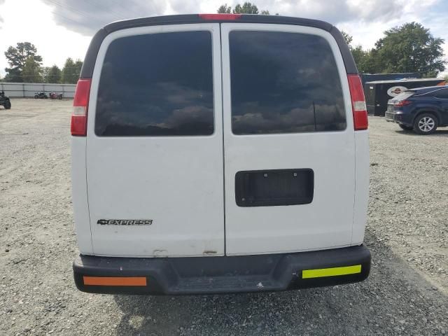 2018 Chevrolet Express G2500