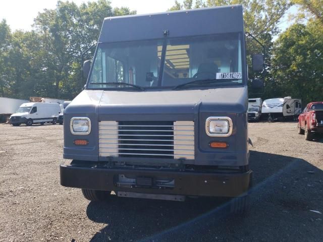 2021 Ford F59