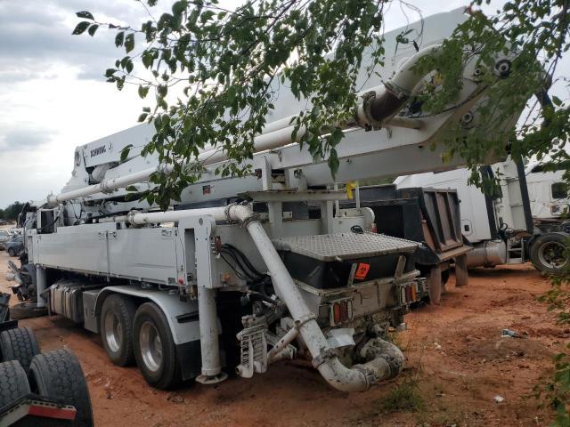 2015 Mack 600 Concrete Pump Truck