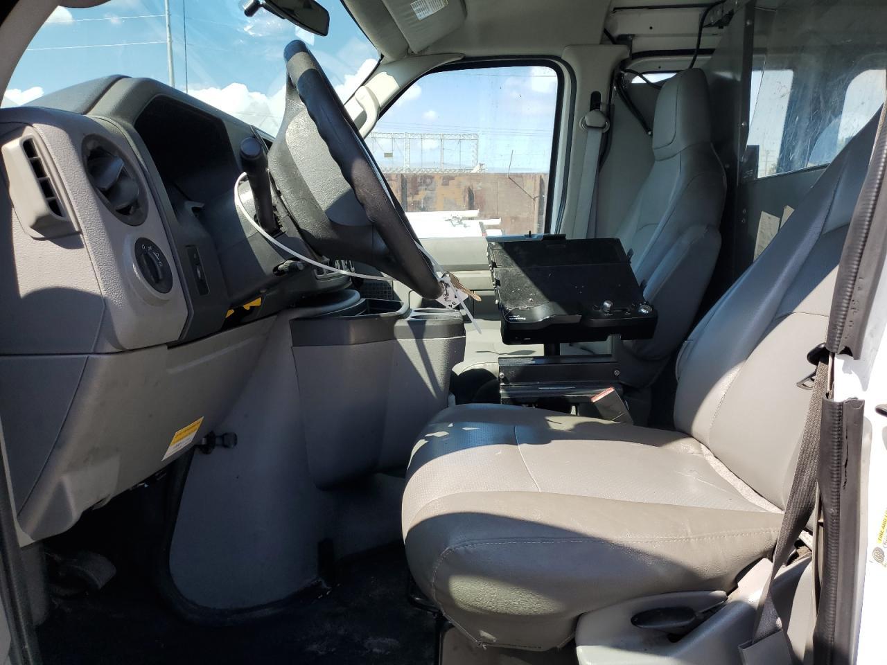 2010 Ford Econoline E250 Van