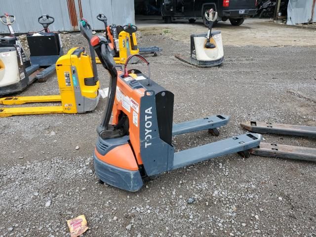 2020 Toyota Electric Pallet Jack-Pallet Jack
