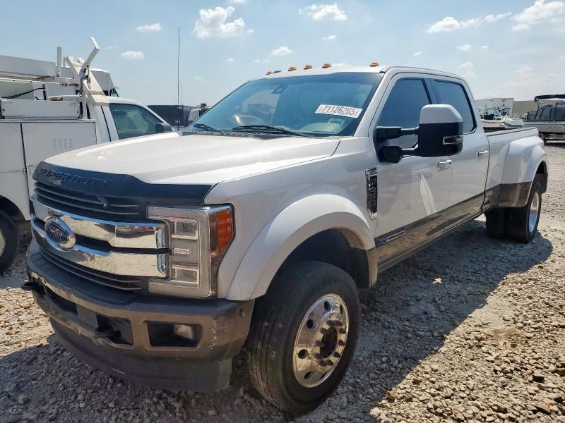 2017 Ford Super Duty F-450 W/D