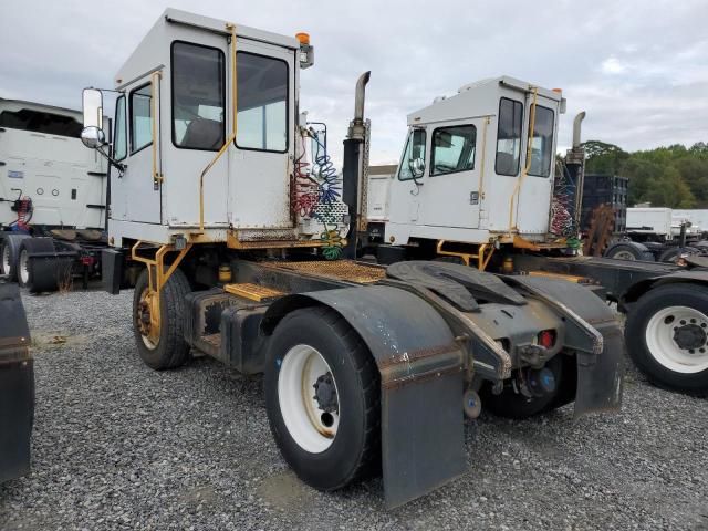 2011 Capacity TJ5000-Yard Truck